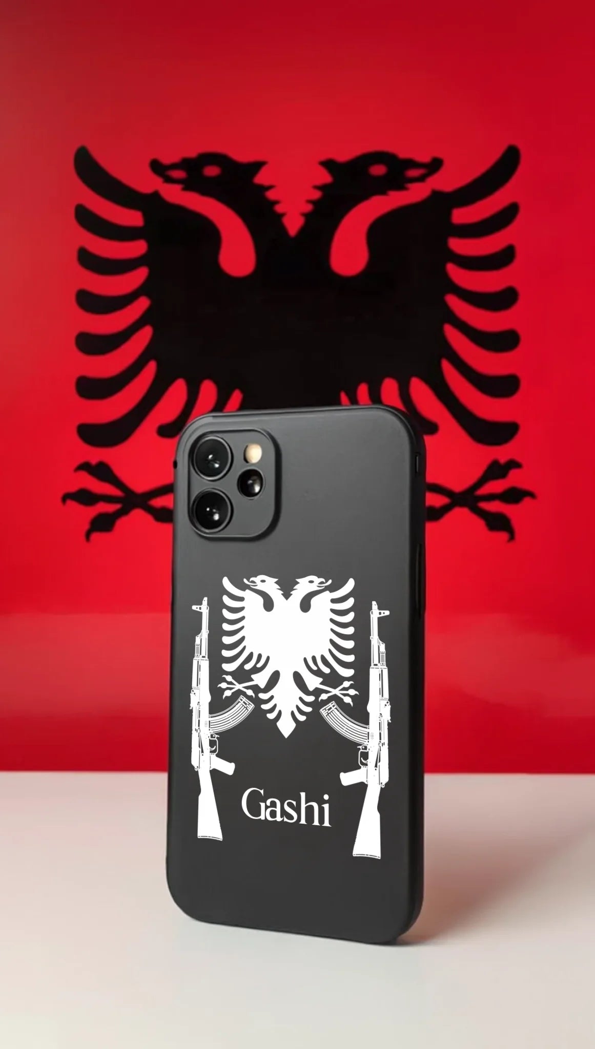 Gen4 ich brauche ein produkt foto von der handyhülle im hontergrund albanischer adler  1333167436